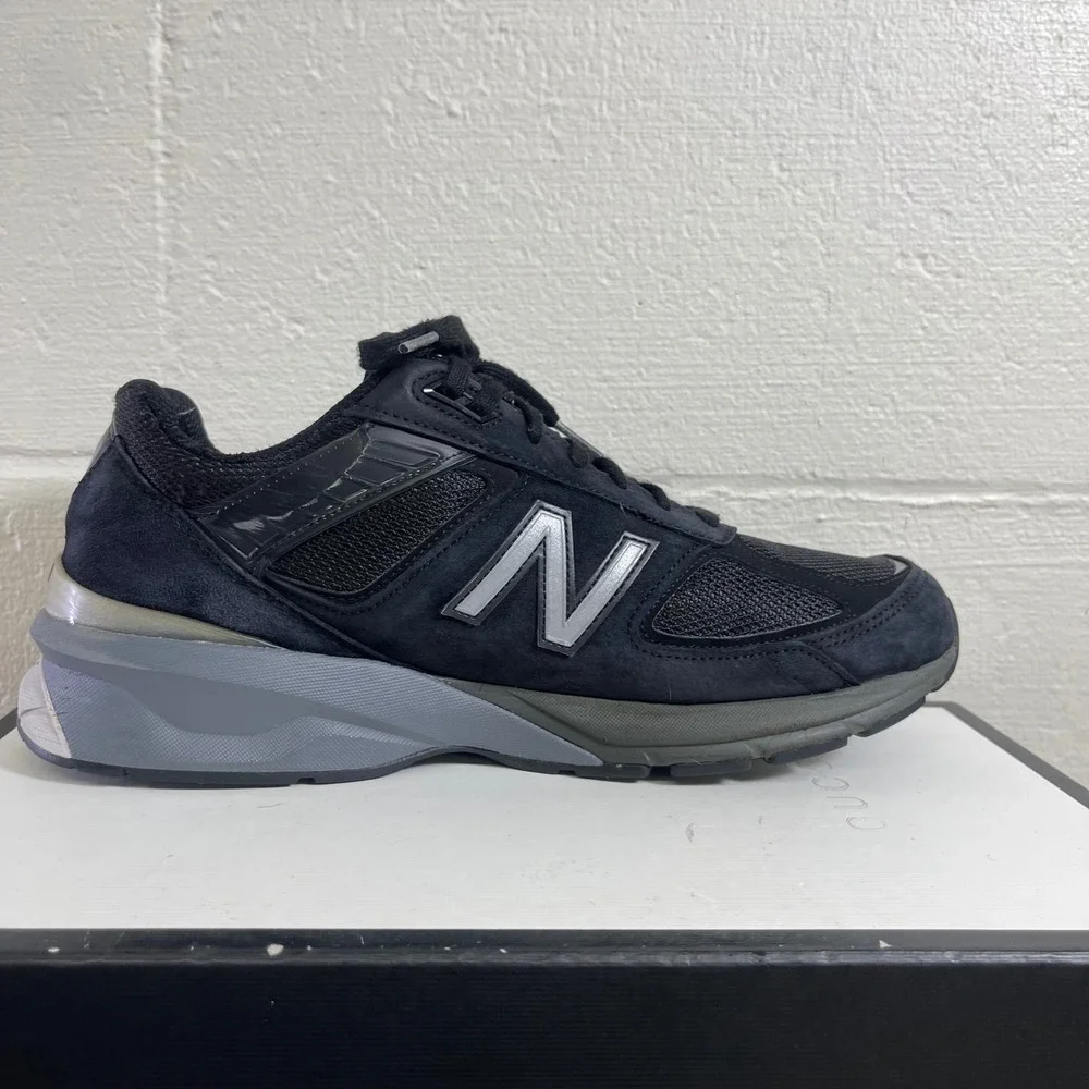 New Balance 990v5 M990BK5 Black Athletic Running Shoes Sneakers Men's 11 D
